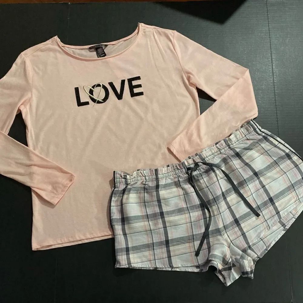 Victorias Secret Love Sequin long sleeve soft top & flannel shorts pajama Set L